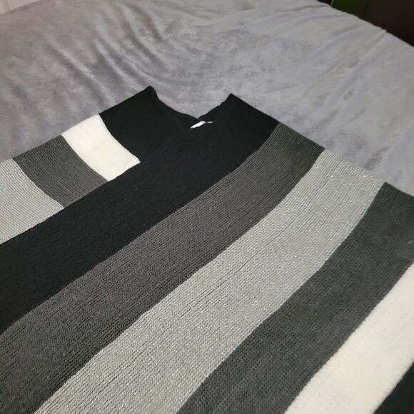 Janice Poncho Womens Medium Black White Striped One Size Shirt Square Fringe Top - Picture 3 of 11